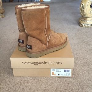 UGG W Classic Short 5825 boot.  Chestnut color.